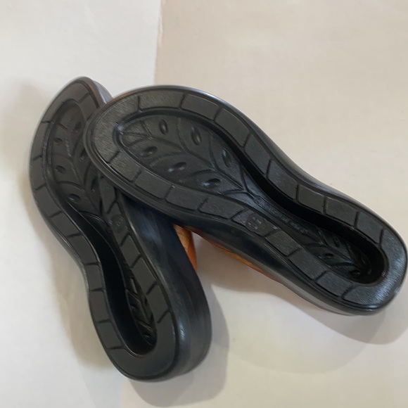 Aerothotic Sandals, Brown with Tan. Size 39 - Picture 4 of 6